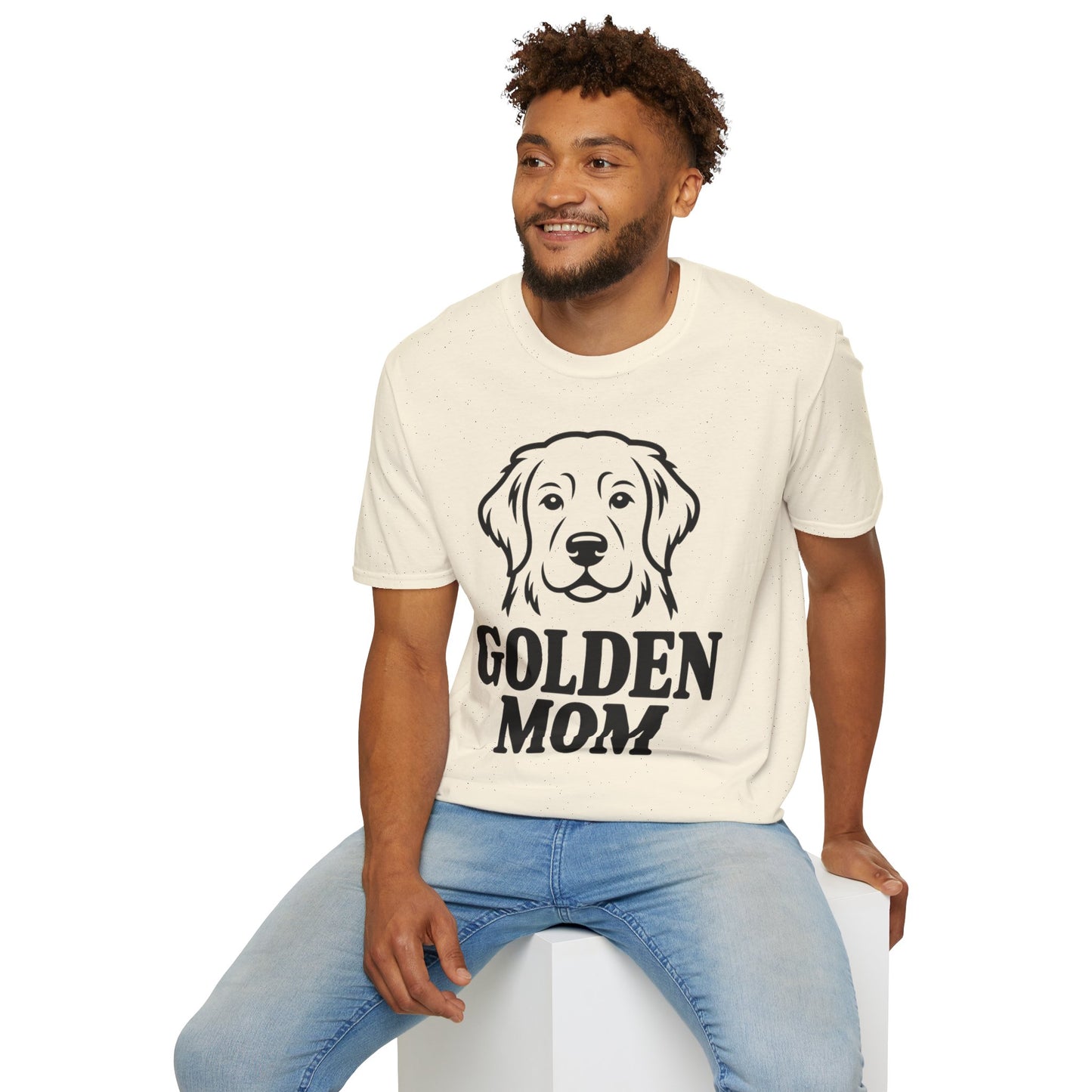 Golden Mom T-Shirt — Minimalist Golden Retriever Dog Mom Tee