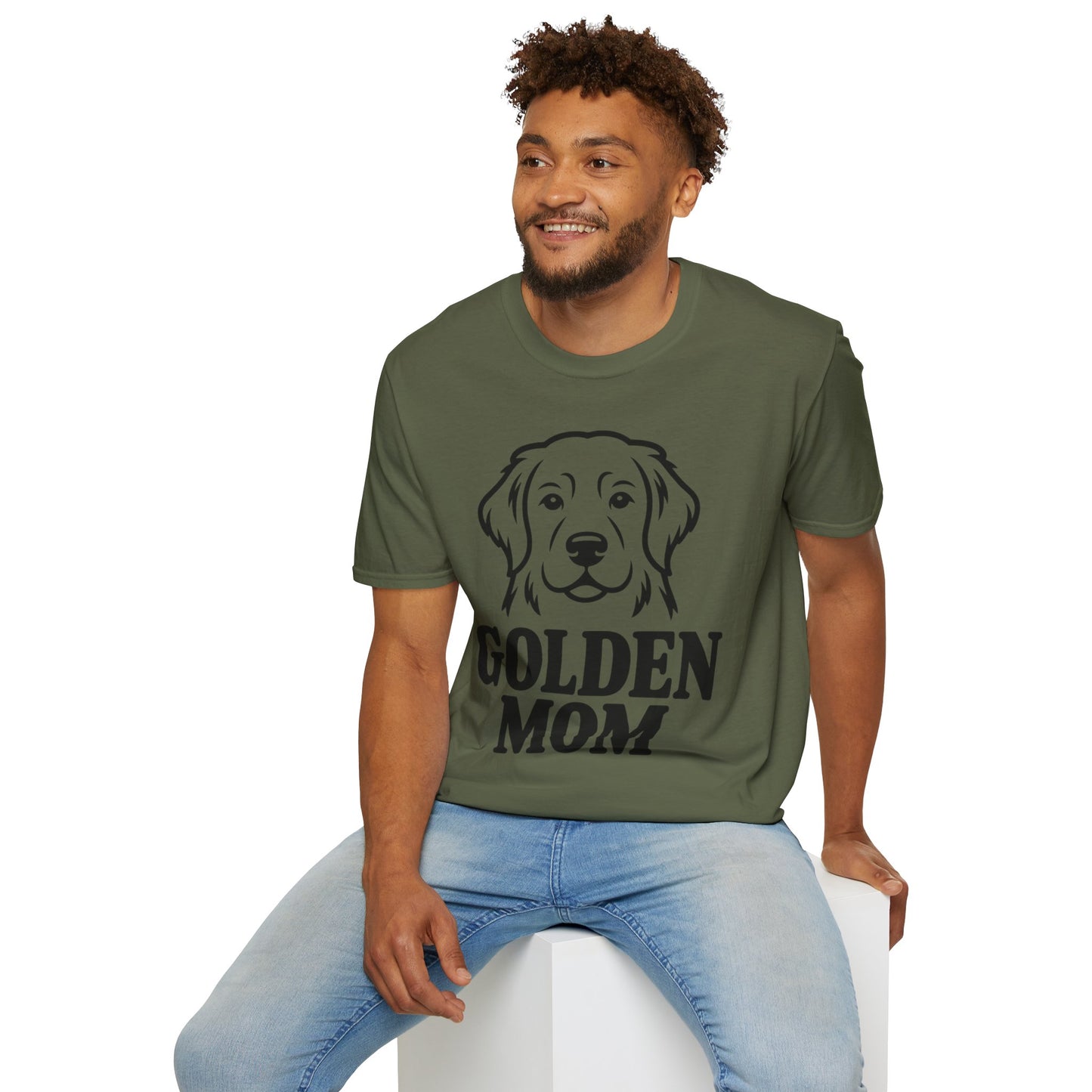 Golden Mom T-Shirt — Minimalist Golden Retriever Dog Mom Tee